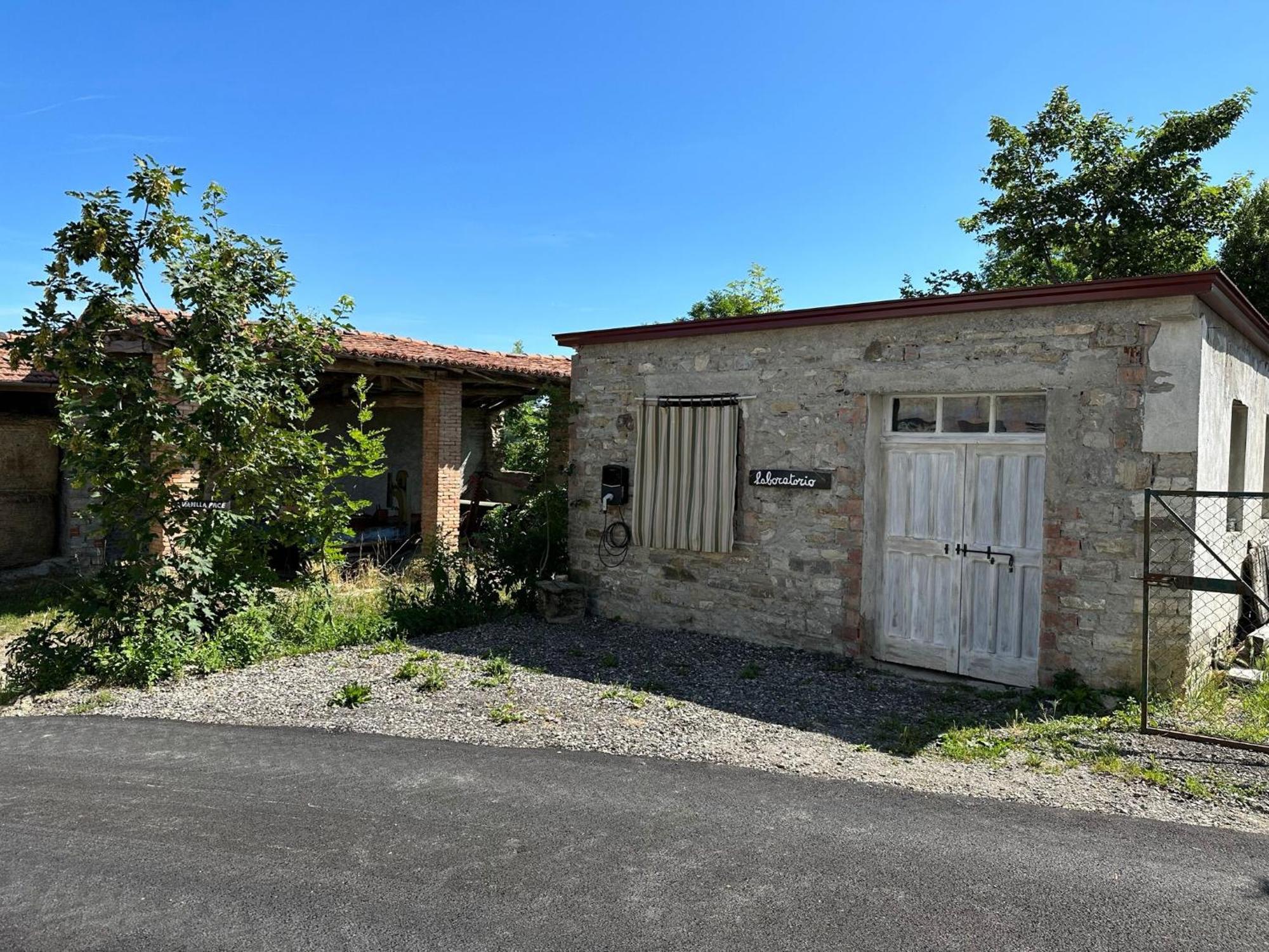 Villa Casa Del Giglio A Cadelmonte Valle  Esterno foto