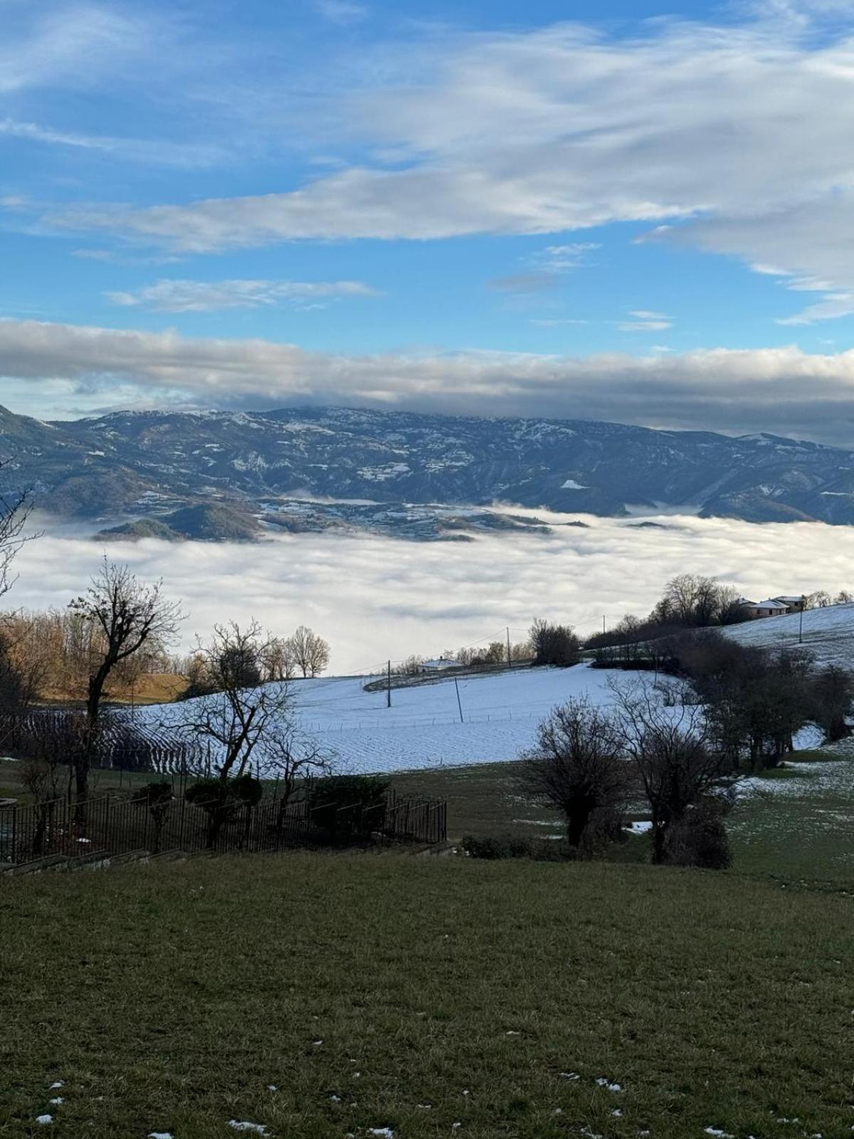 Villa Casa Del Giglio A Cadelmonte Valle  Esterno foto